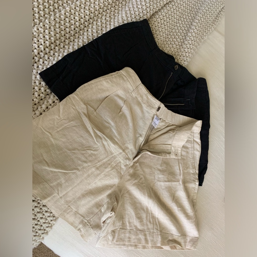 GAP linen blend shorts. 2 shorts. Black and flax/tan - size 10